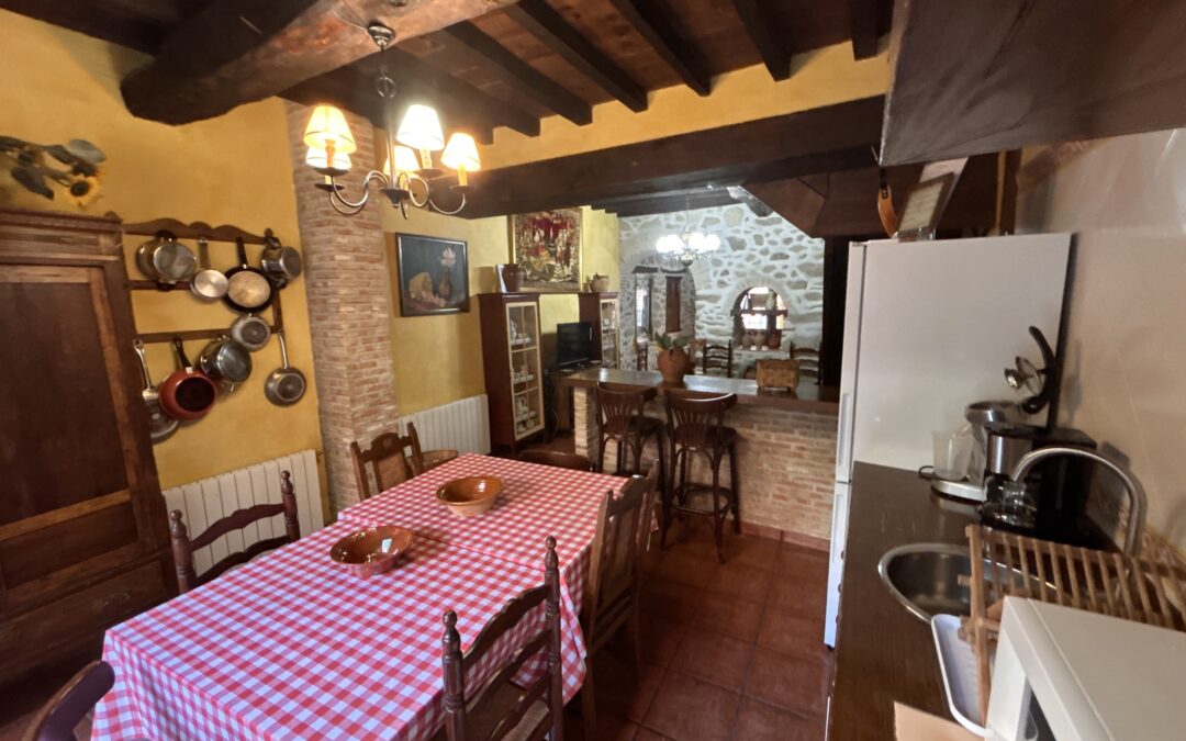Casa Rural Churruca alquiler íntegro para grupos grandes en La Vera